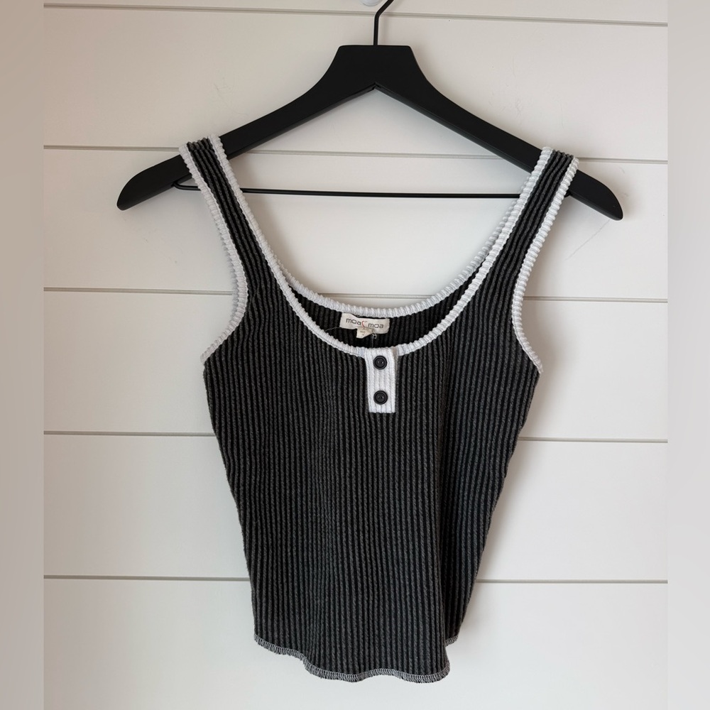 Von Maur Women’s XS Ribbed Tank